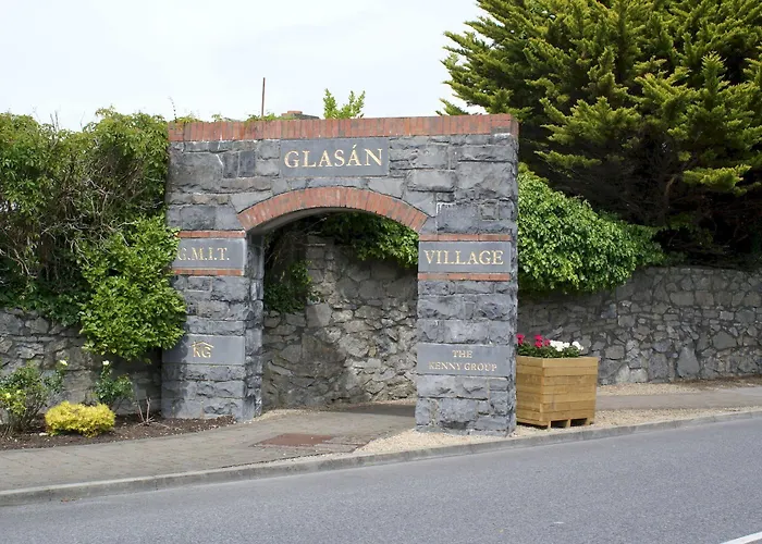 Glasan Holiday Village *